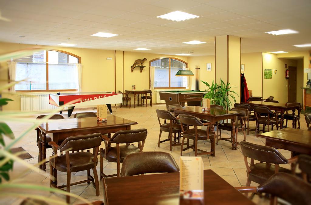ארינסל Apartamentos Sant Roma מראה חיצוני תמונה